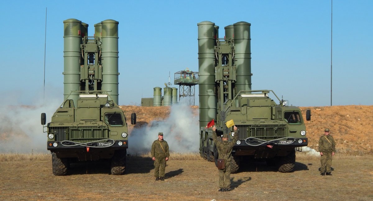 Las fuerzas de defensa ucranianas atacan una instalación estratégica de defensa antiaérea rusa en Crimea Las fuerzas de defensa ucranianas atacan una instalación estratégica de defensa antiaérea rusa en Crimea