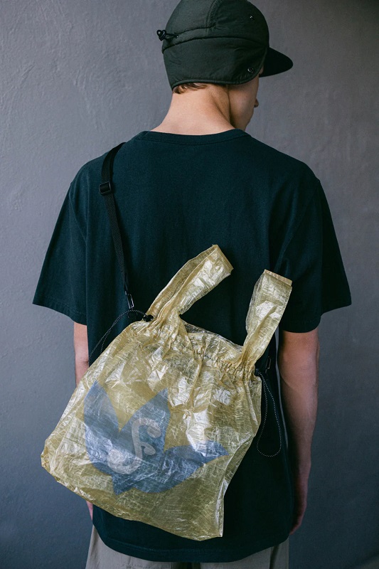 Bolsa Disco Elysium con accesorios Bolsa Disco Elysium con accesorios